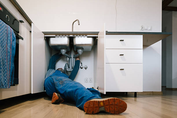 Professional Emergency Plumber technician working in Abbottstown, PA
